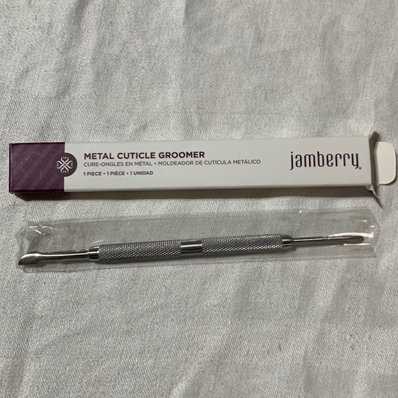 NWT Jamberry Metal Cuticle Groomer Dual-ended - Picture 1 of 2